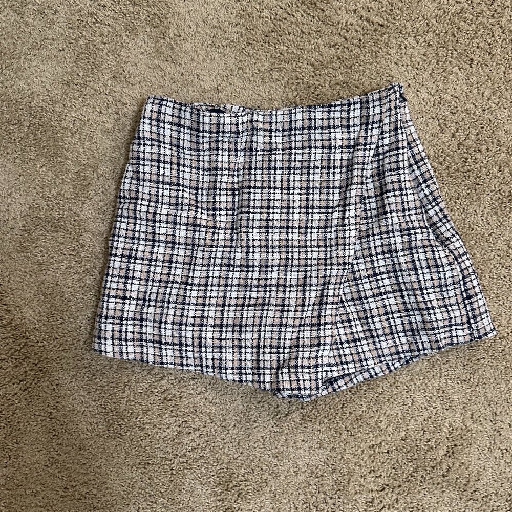 Abercrombie & Fitch Plaid Tweed Mini Skort – perfect for summer/spring!